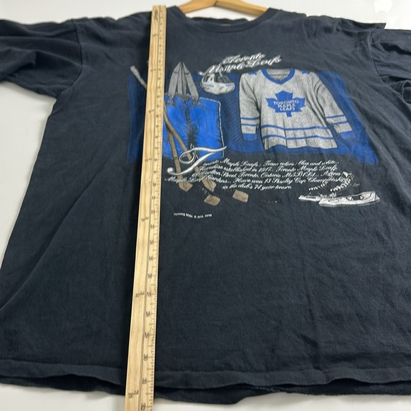 Toronto Maple Leafs Vintage 90s CCM Nutmeg Graphic T-Shirt - Size XL - Picture 8 of 9